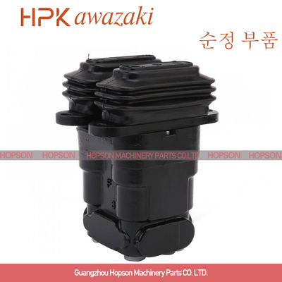 R130-5 R220-5 R225-7 SK60-5のための掘削機のフィートのペダル弁の制御弁