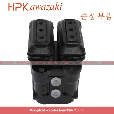 R130-5 R220-5 R225-7 SK60-5のための掘削機のフィートのペダル弁の制御弁