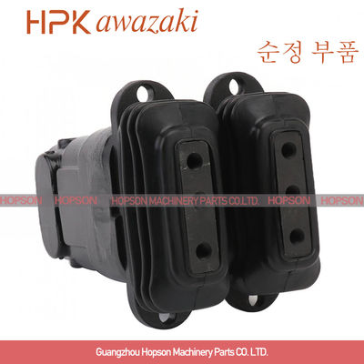 R130-5 R220-5 R225-7 SK60-5のための掘削機のフィートのペダル弁の制御弁